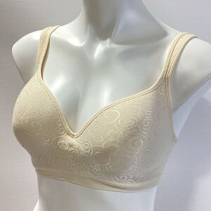 BALI Bra 36D Cream Lace Bra No Underwire Back clasp